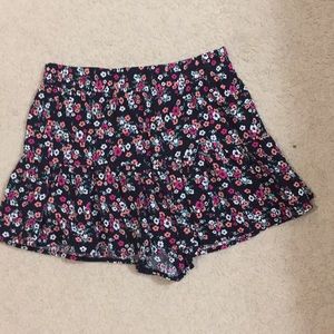 Flowy floral shorts